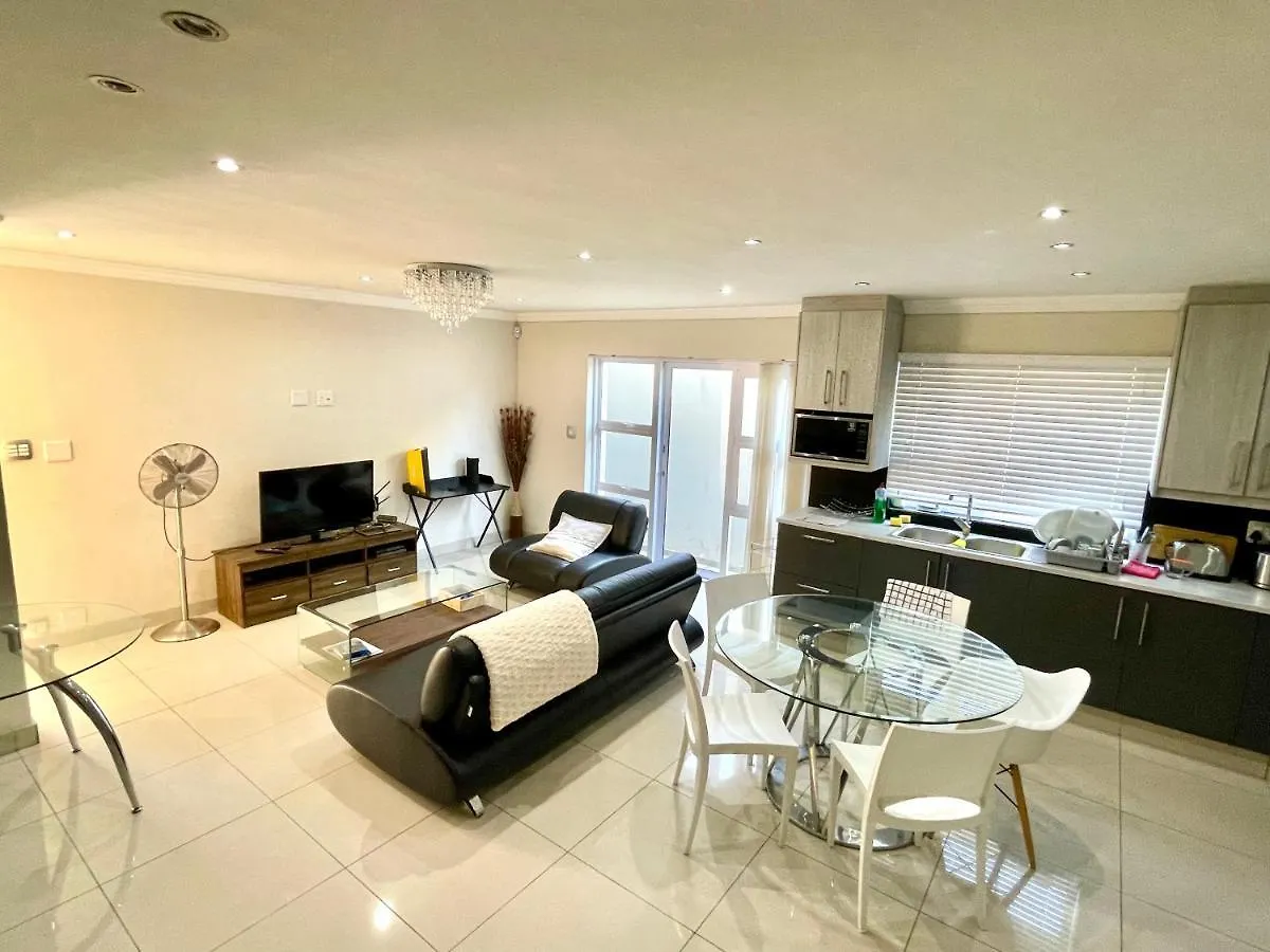 Stylish, Large & Modern Villa In Claremont Cape Town 0*,  South Africa